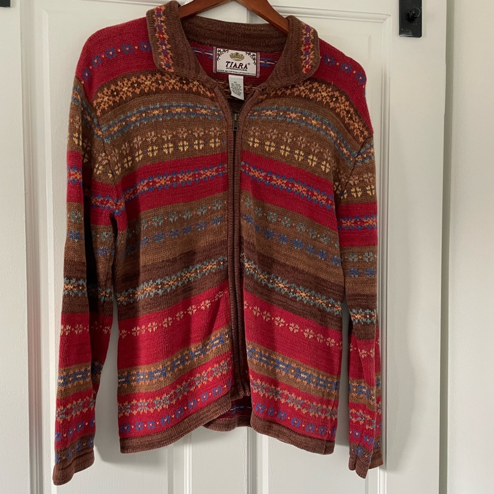 Tiara International Sweater “Vintage”